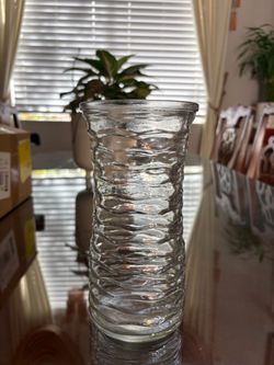 Glass vase
