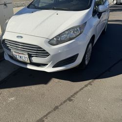 2015 Ford Fiesta