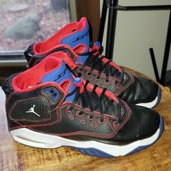 Jordan B'Loyal Bred Size 6Y