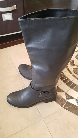 New black boots