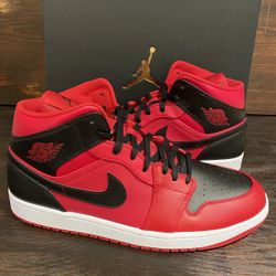 Jorden’s Size 9 Men’s