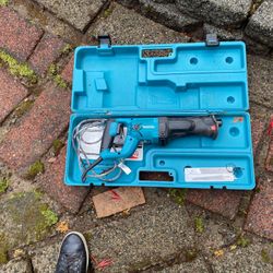 Makita Heavy Duty Sawsall