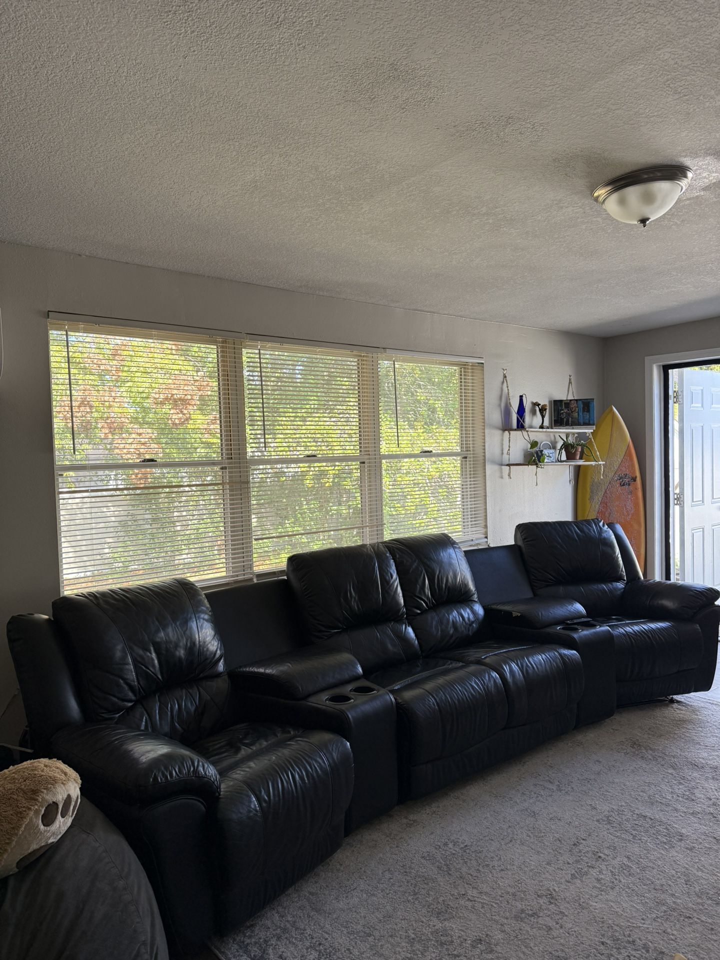 Black Leather Reclining Sofa/ Theatre Seating
