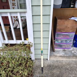 Craftsman Bowhead Rake With Fiberglass Handle