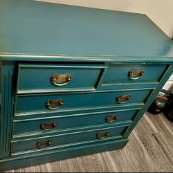Nadeau 5-Drawer Dresser ~MOVING MUST SELL!