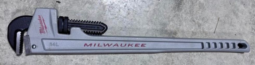 10” aluminum pipe wrench