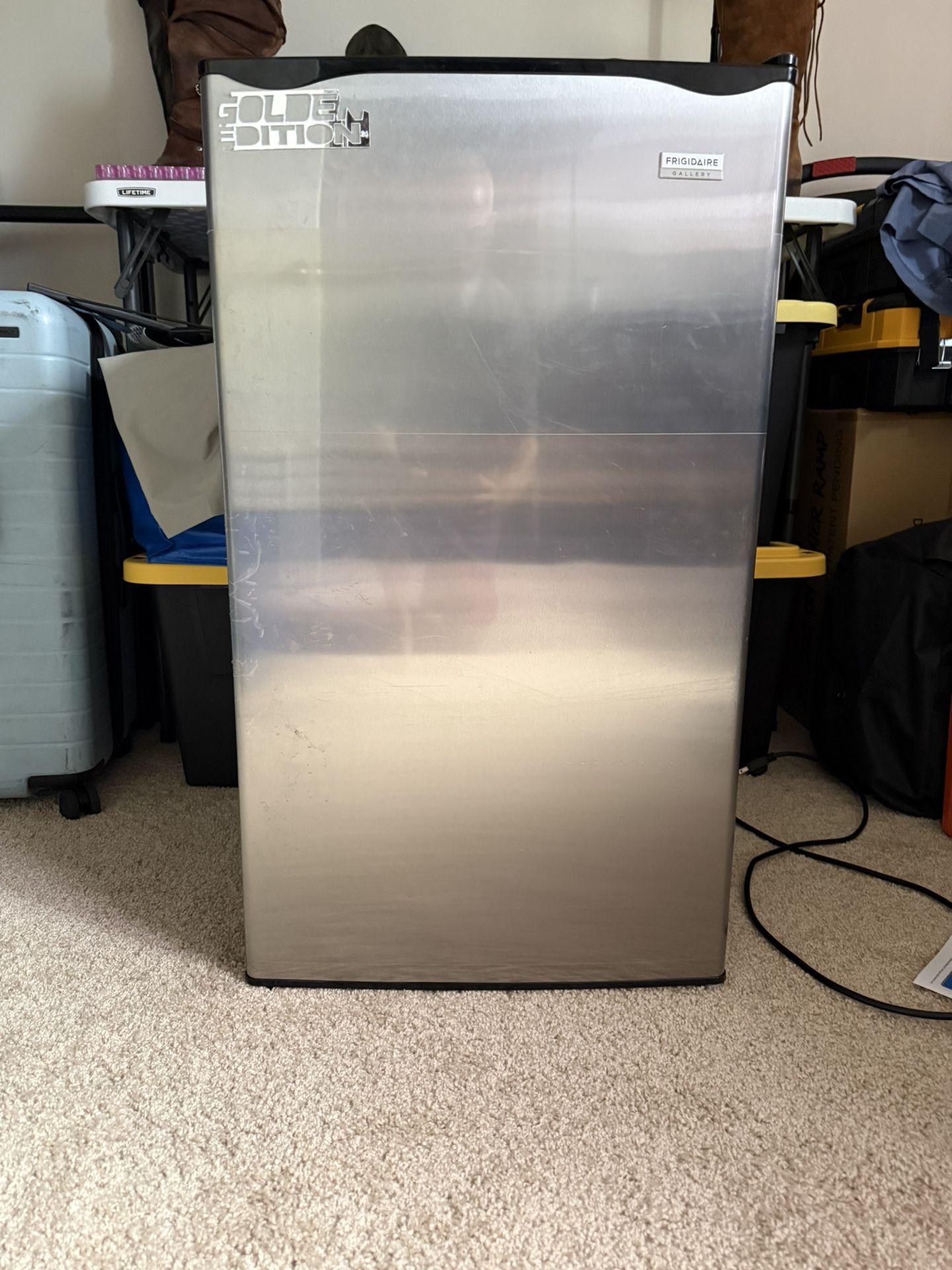 Frigidaire Gallery 3.2 Cu Ft Compact Fridge