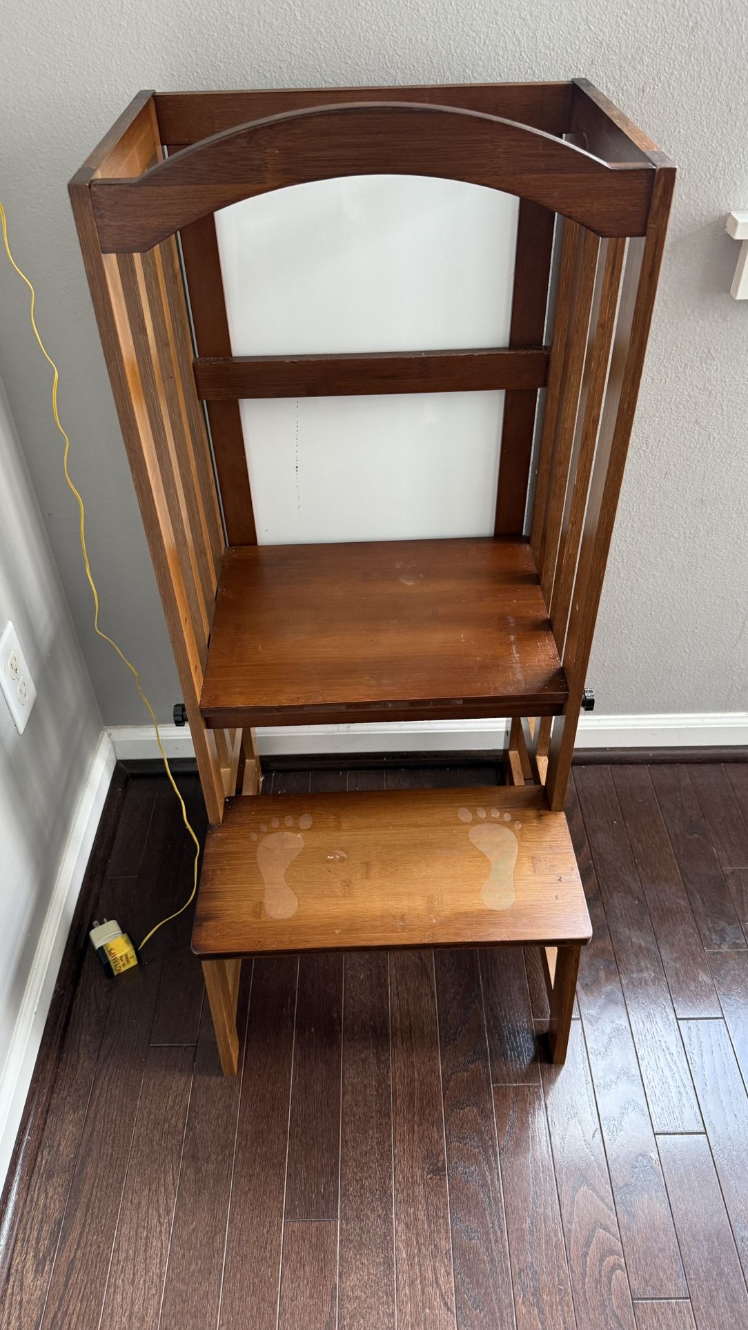 Height Adjustable Toddler Standing Tower