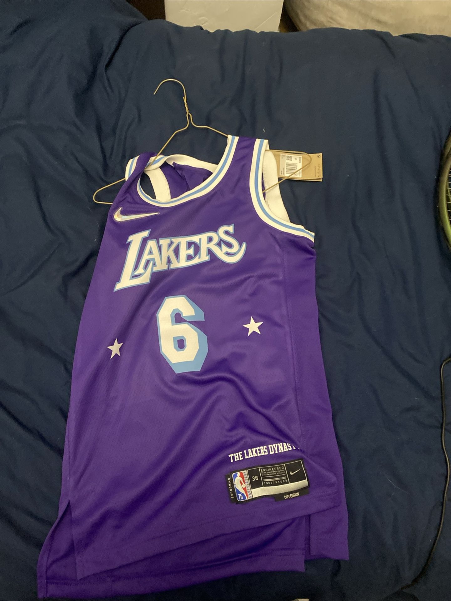 LeBron James Lakers Jersey Men’s XS