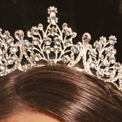 Tiara with rhinestones Head Piece For 15’s , 16’s, Quinceañera Corona , color silver,  Fifteens, Sixteens, Headpiece