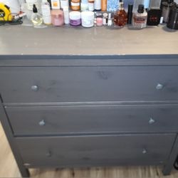 2 Available Hemnes Dresser / Chest