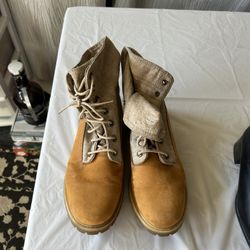 Timberland Boots In Women’s Size 9.5 