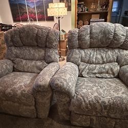 La-Z-Boy Recliner Set