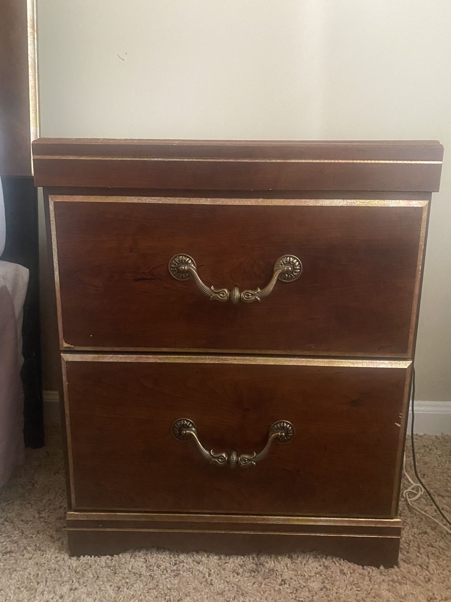 5 Piece Bedroom Set (cherry wood) Includes mattress and box spring MUST