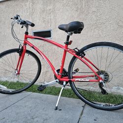 Fuji Crosstown 2.1 Gear Bicycle $220