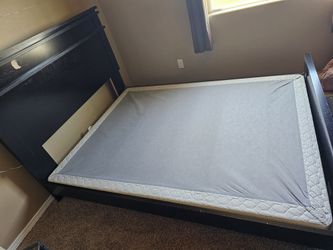 Queen Box Spring Only - Looks Almost Brand New
