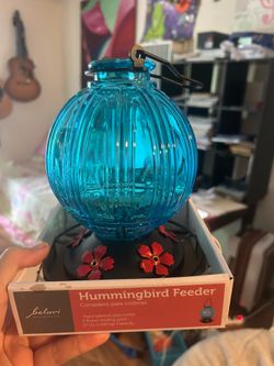 Glass Hummingbird Feeder (37 oz)