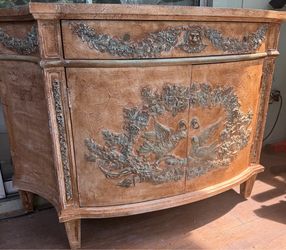 High End Italian Style Demilune Cabinet - Lion & Bird Relief