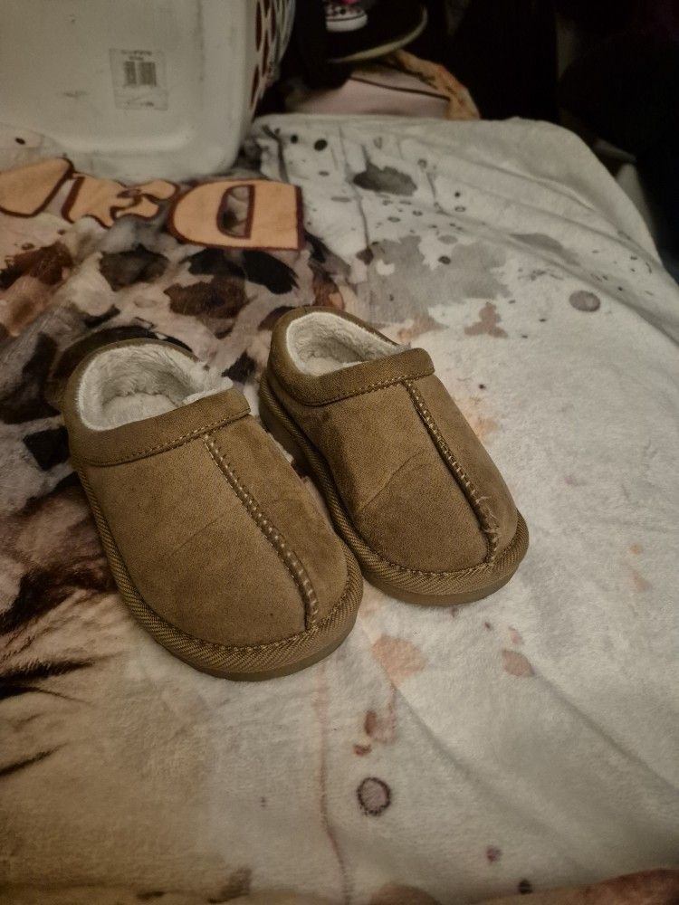Slip On Shoes Size 9