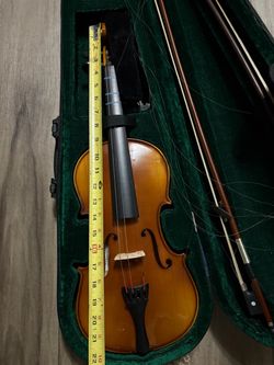 Violin with Bow and Case needs repair
