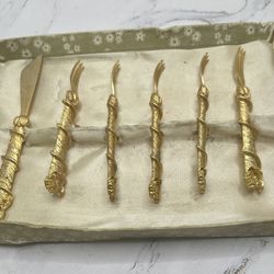 Antique Florentine 24K Gold Plated Set of 5 Forks and 2 Knives Roses & Vine