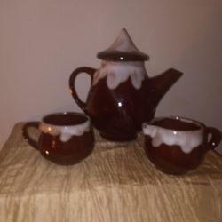 Winnie The Poo Style, Vintage Tea Set. Cup, Creamer And Pot. 