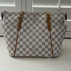 Louis Vuitton Totally PM