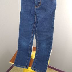Girls size 6 skinny jeans
