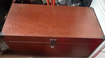 Vintage storage box with removable top storage