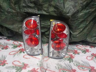1995-00 Toyota Tacoma L&R Tail Light