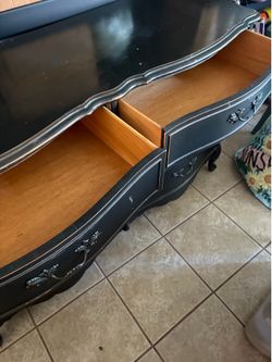 Black Vintage French Provincial 6-Drawer Dresser – Solid Wood
