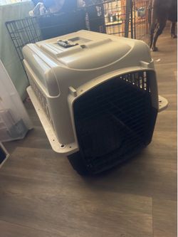 Medium Crate $40 OBO