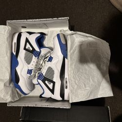Jordan 4s