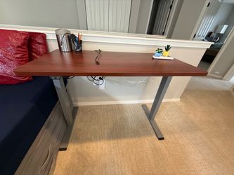 Standing desk