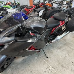 2024 Suzuki GSX-R1300