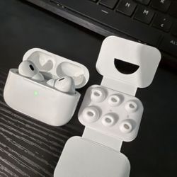 AirPods Pro 2 USB-C