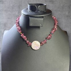 Vintage Fluorite Chip Beaded Necklace w/ Chevron Amethyst Pendant