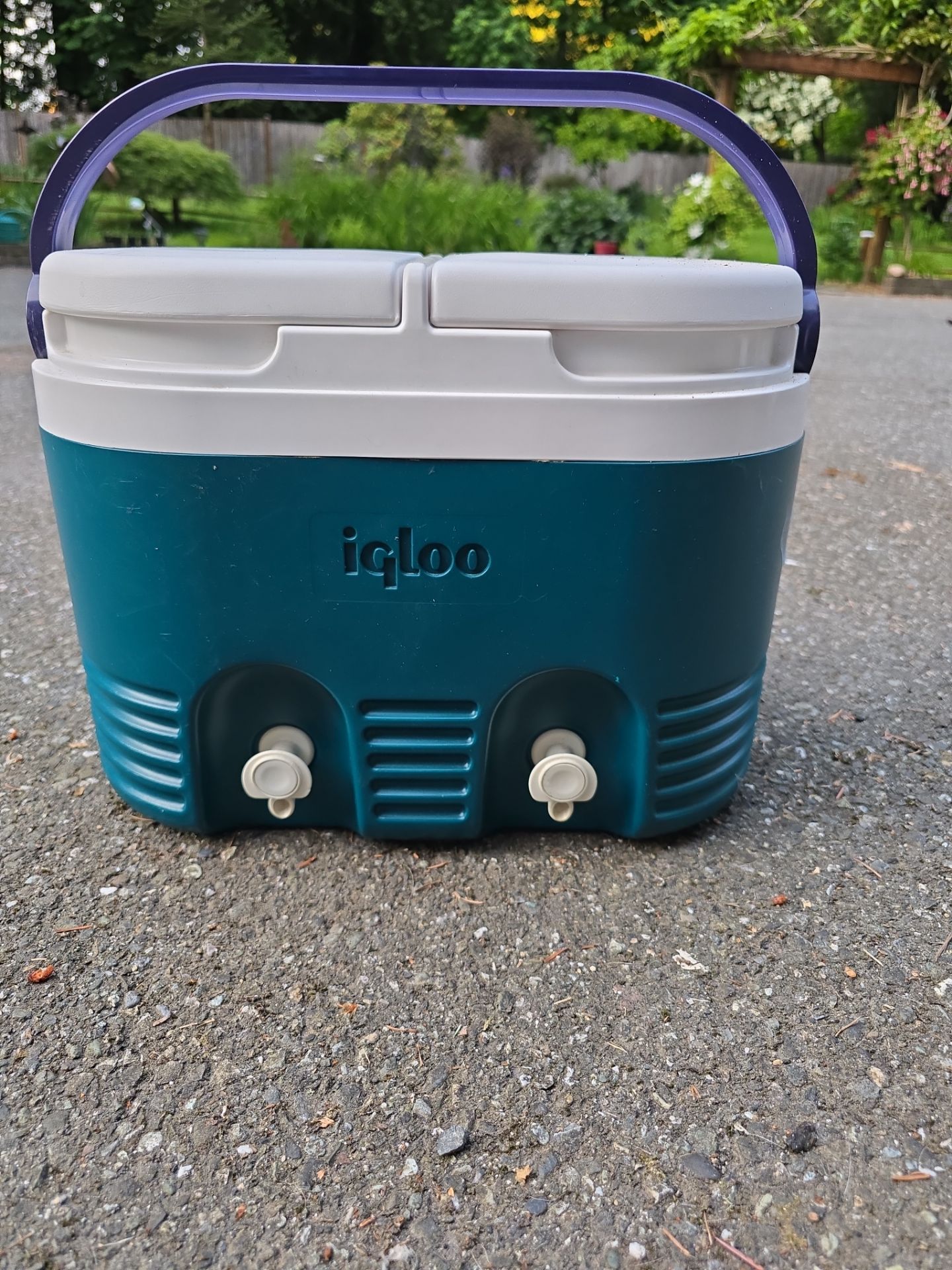 Vintage Igloo drink cooler