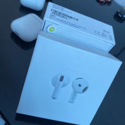 Brand New Air Pods 4