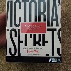 Victoria Secret Love Me Perfume 