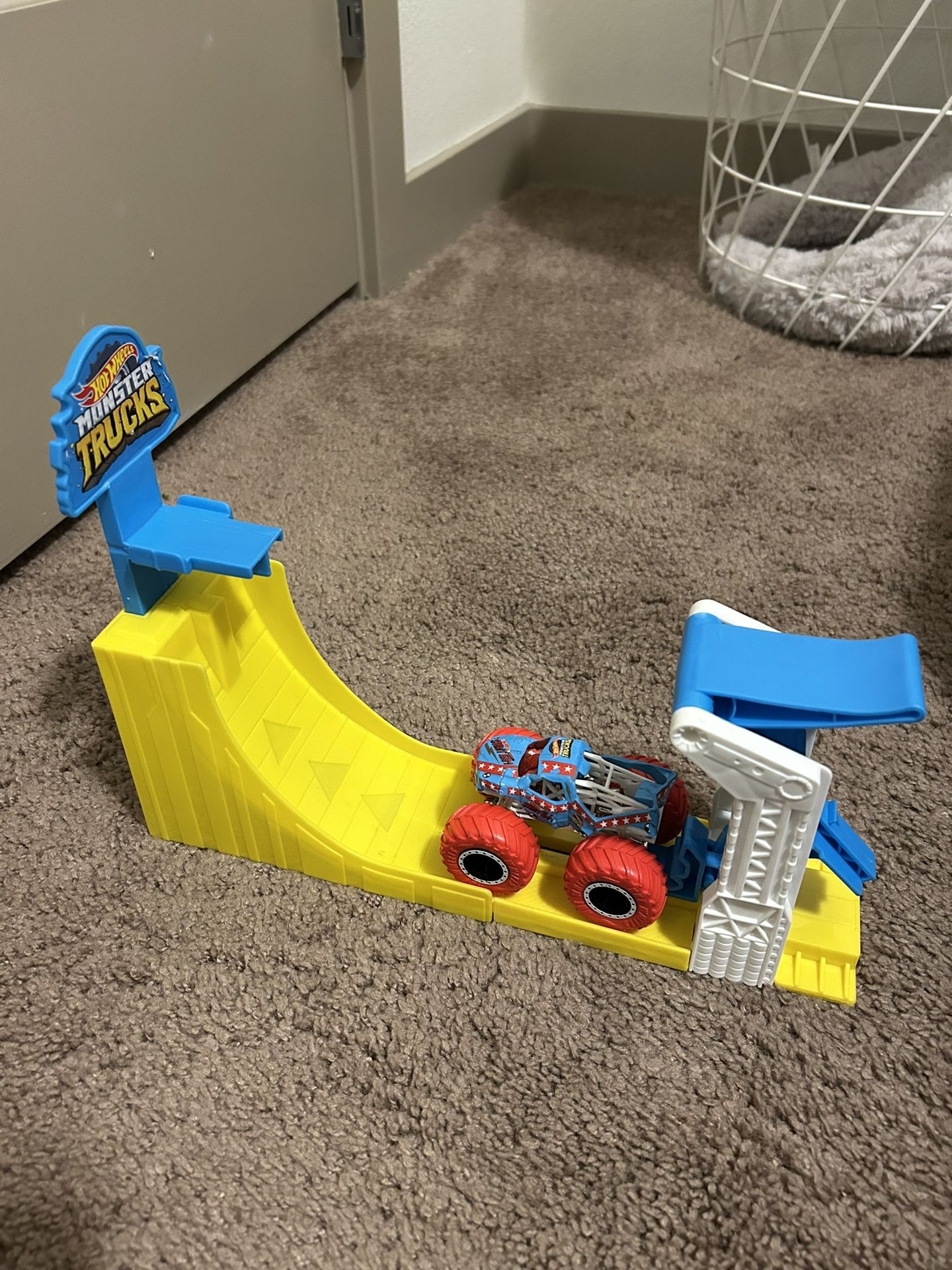 Hot Wheels Track