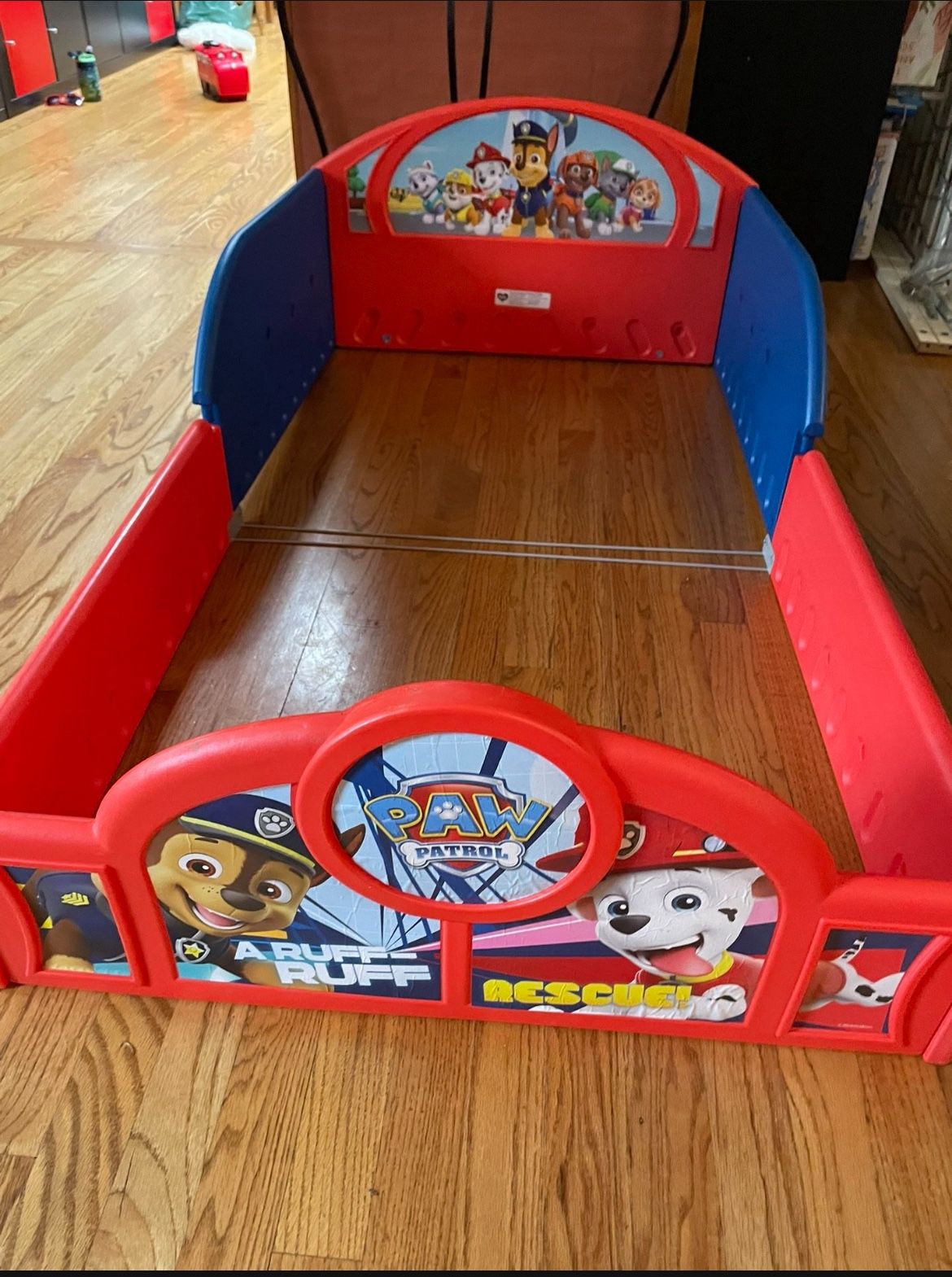 Delta PAW PATROL BED- Toddler