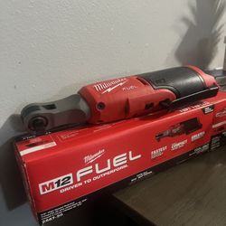 Milwaukee M12 FUEL 12-Volt Lithium-Ion Brushless Cordless High Speed 3/8 in. Ratchet (Tool-Only