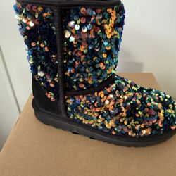 Black sequence UGG boots Kids
