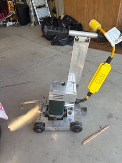 Concrete engraver