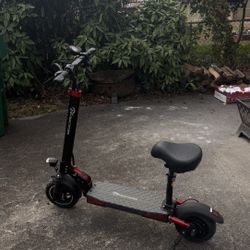 EverCross Electric Scooter w/ Seat – Clean, Powerful, $500
