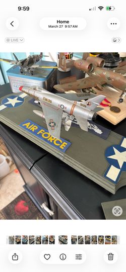 Model F-100 airplane