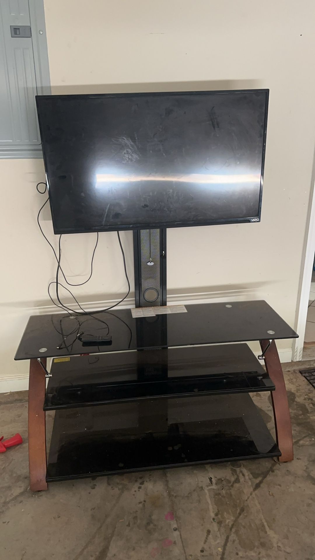 Tv And Tv Stand W/mount