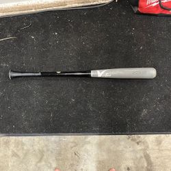 Victus Wood JRODSHOW 32 in 