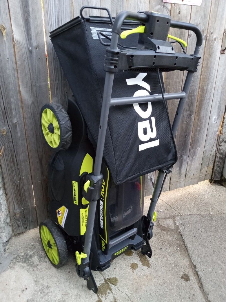 Ryobi 40V Brushless 20" Inch Self Propelled Lawnmower Kit With Bag And LED Light